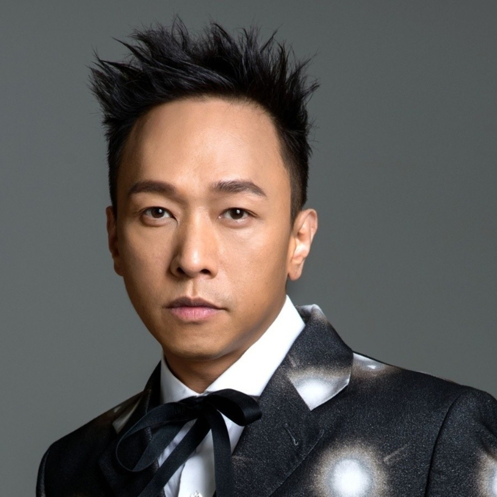 家强# 新单曲《沉香》正式版mv已发布,这首歌由黄家强作曲,周耀辉填词